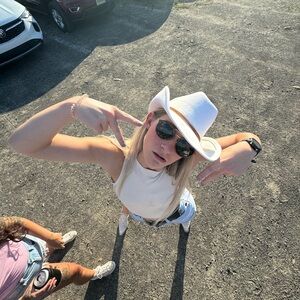 Meet your Posher, liz!!